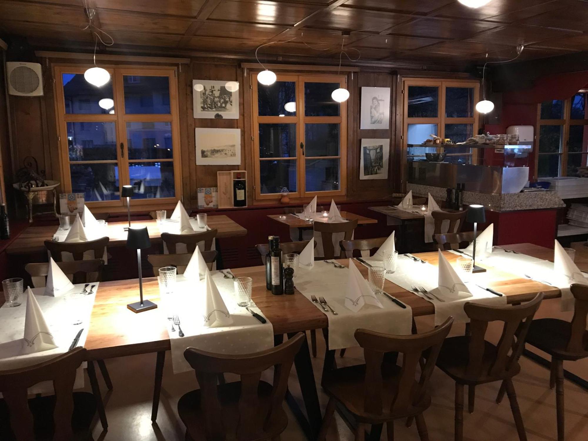 Hotel Restaurant Pizzeria Rotes Haus Münsterlingen المظهر الخارجي الصورة